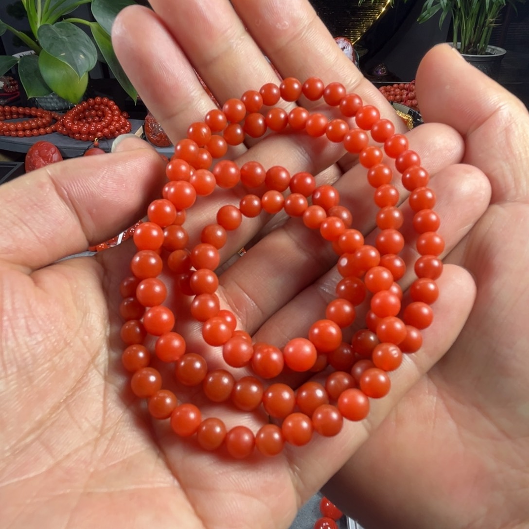 南红玛瑙手链未镶嵌?**宝