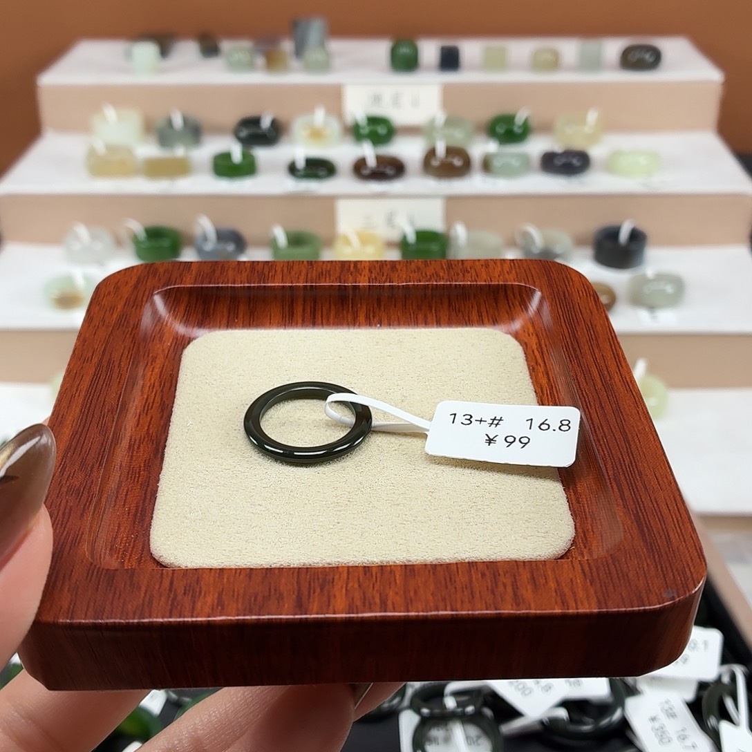 和田玉未镶嵌戒指内径16.8