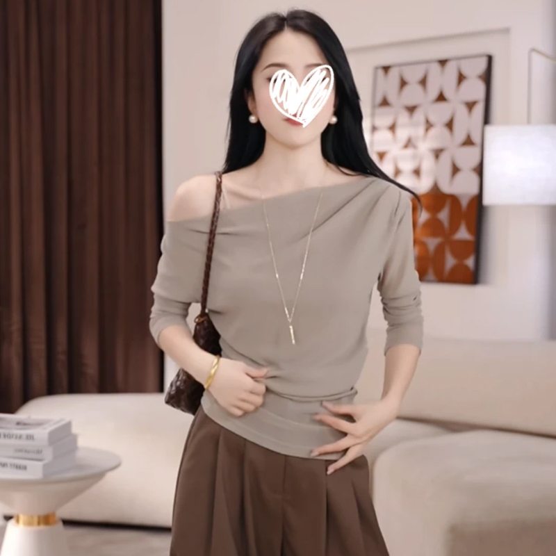 高级感褶皱斜露肩长袖T恤女早秋季修身显瘦设计感上衣内搭打底衫