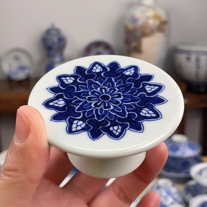 景德镇手绘青花盖置111