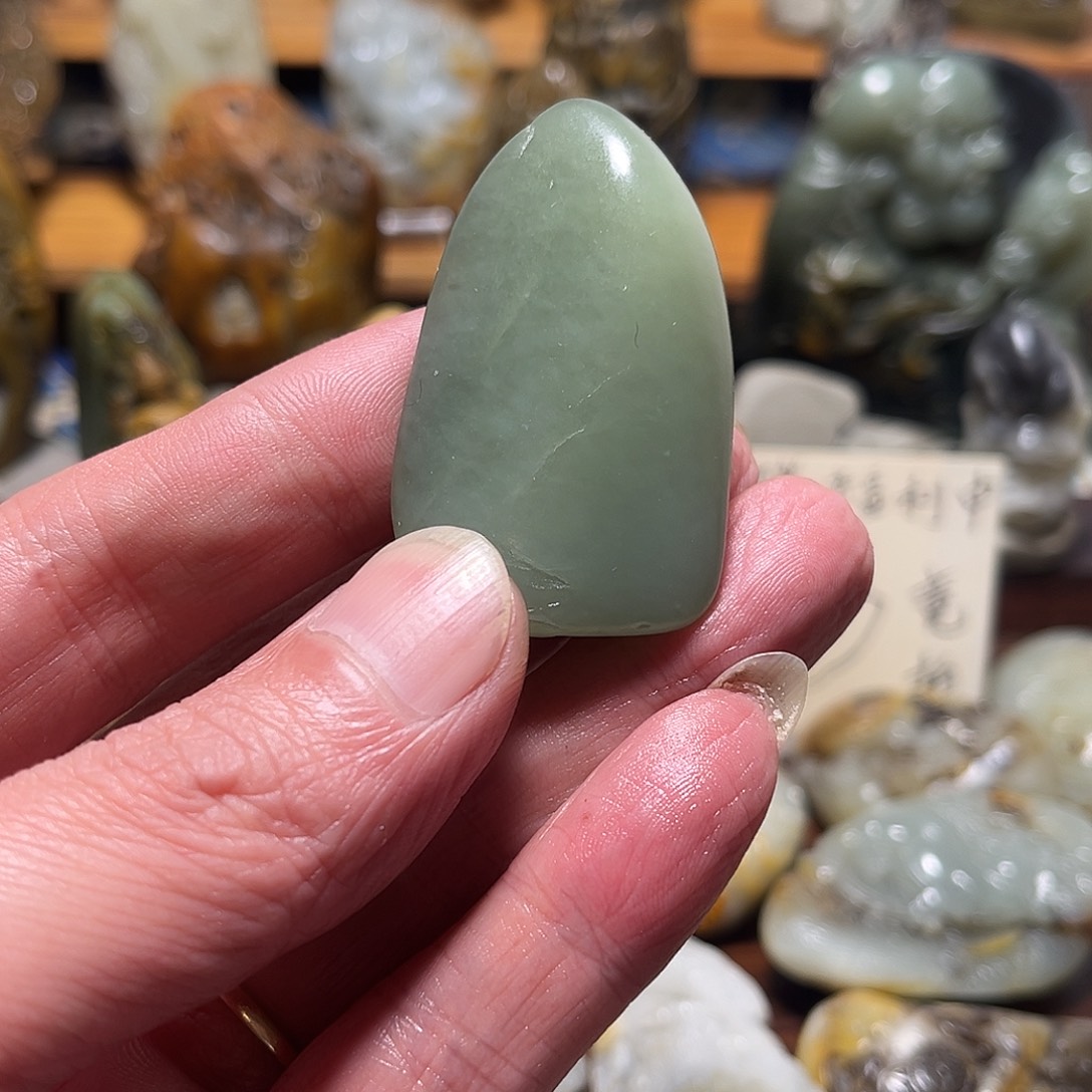 中***哥和田玉未镶嵌挂件