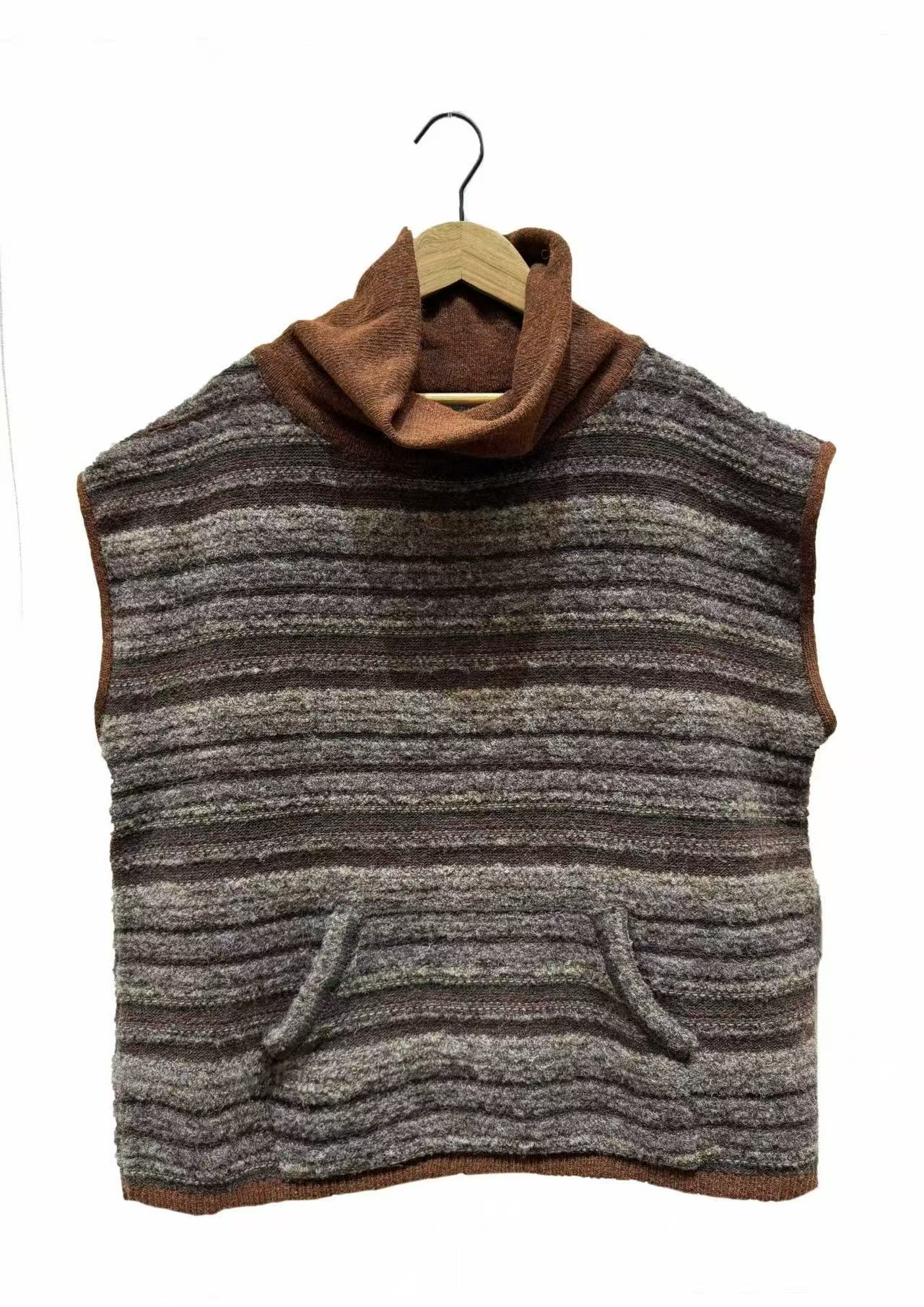 山山家-左岸迷香【针织马甲】Z25FW7120半高领无袖条纹套头复古休闲