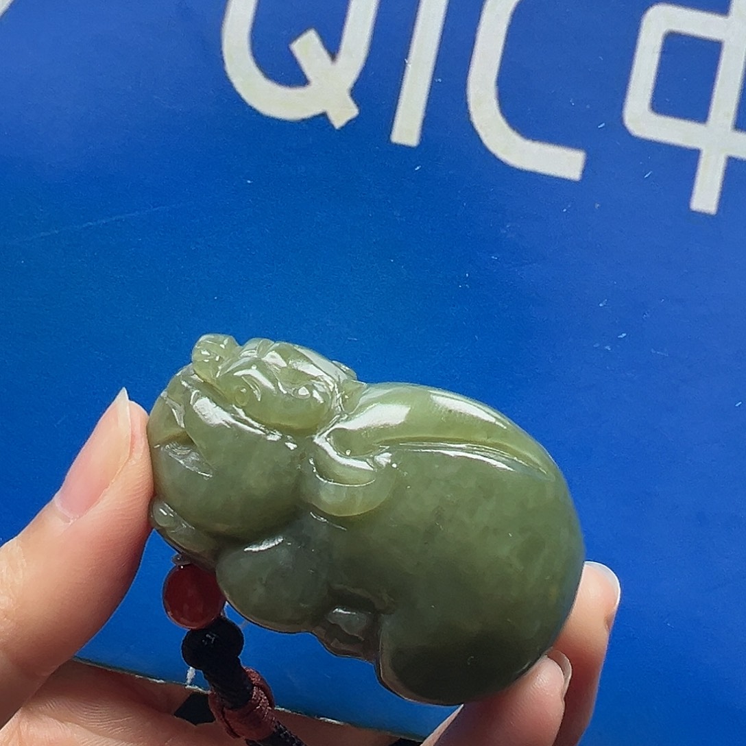 一****和田玉未镶嵌挂件