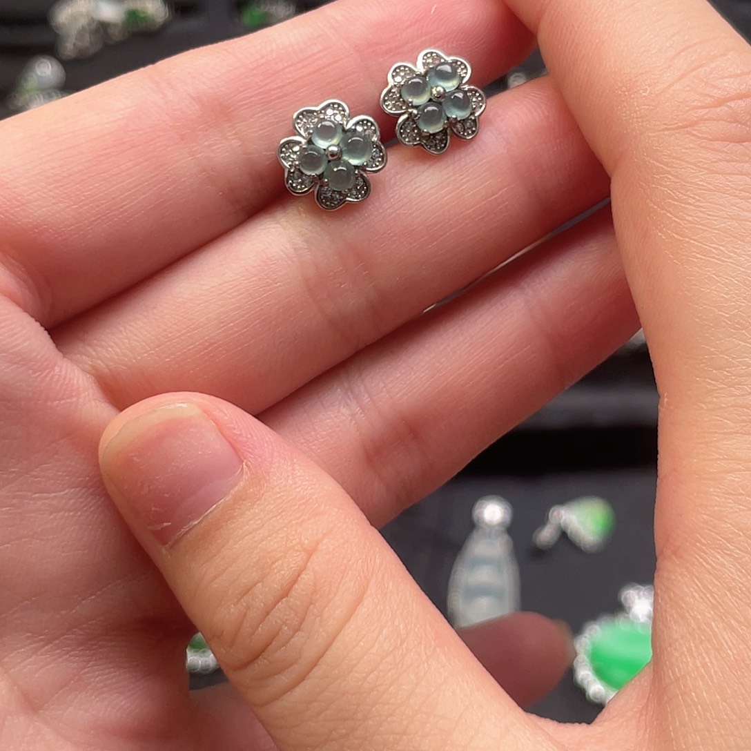 翡翠未镶嵌戒指戒指