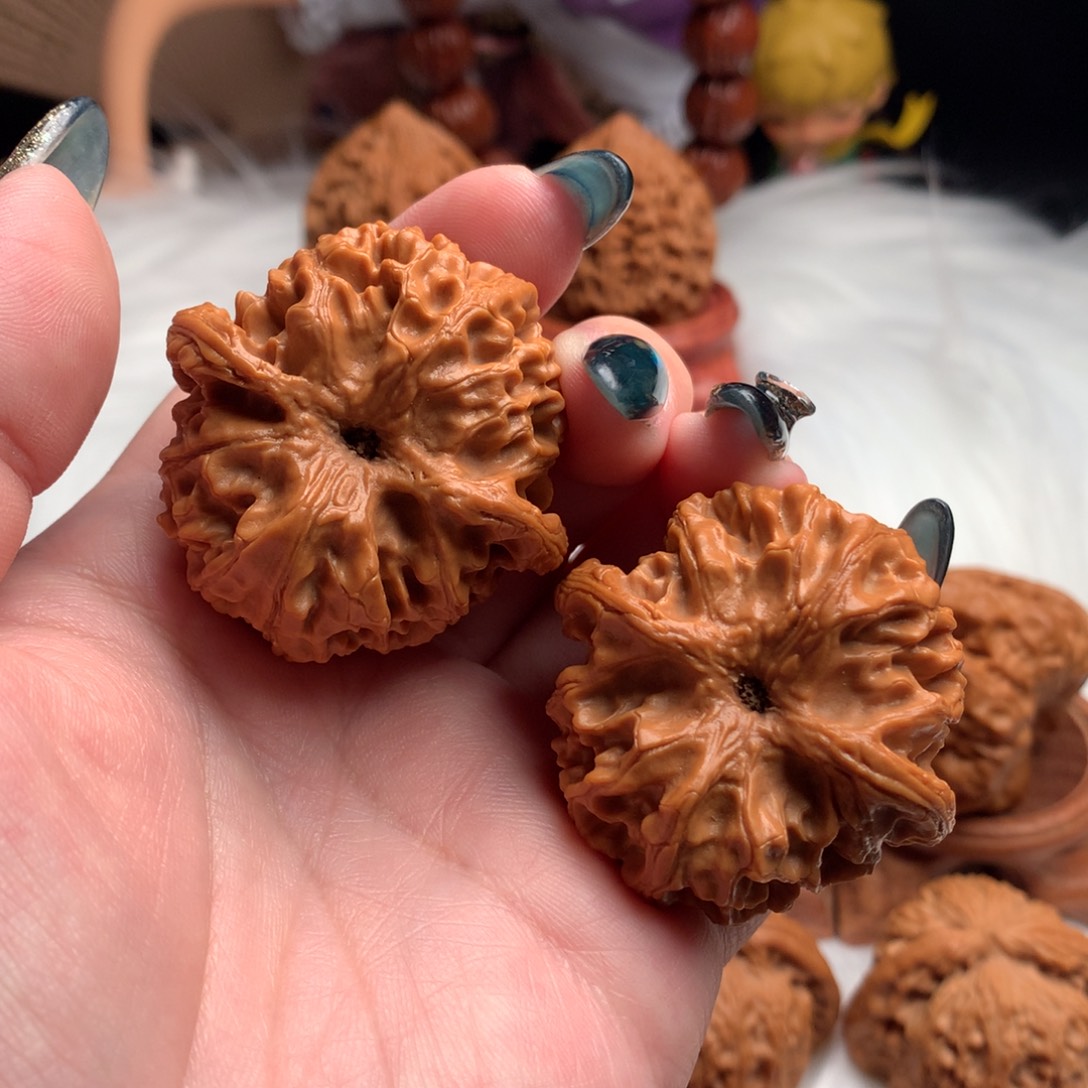 *****文玩核桃把件42苹果园