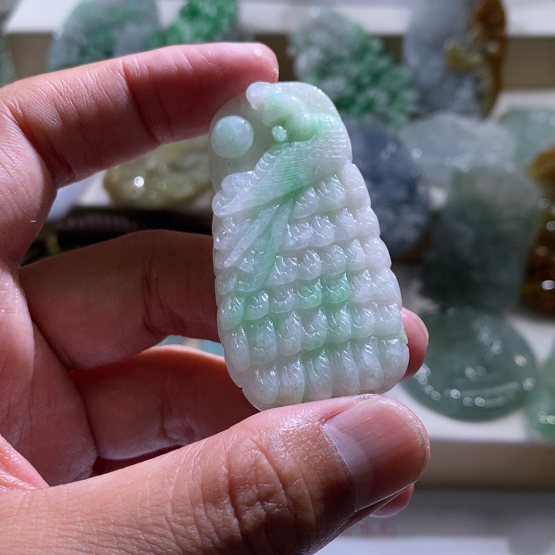 【闪购商品】翡翠颈饰未镶嵌凤凰