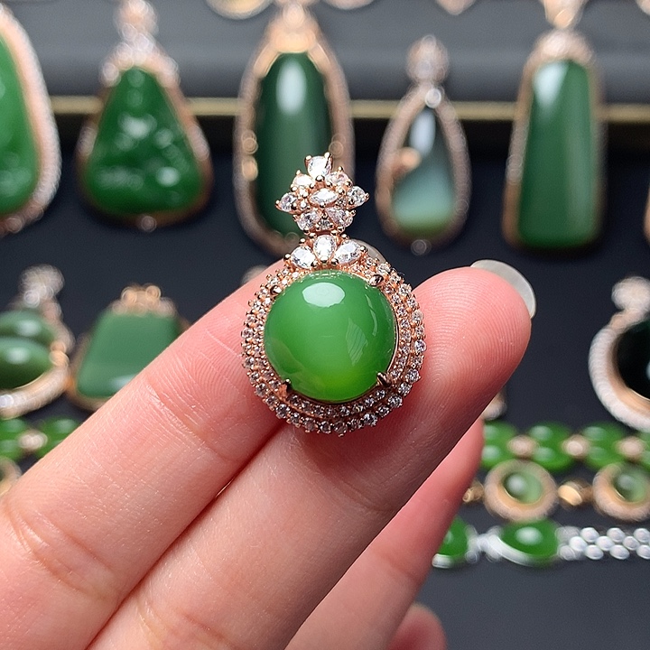 和田玉银S925镶嵌颈饰