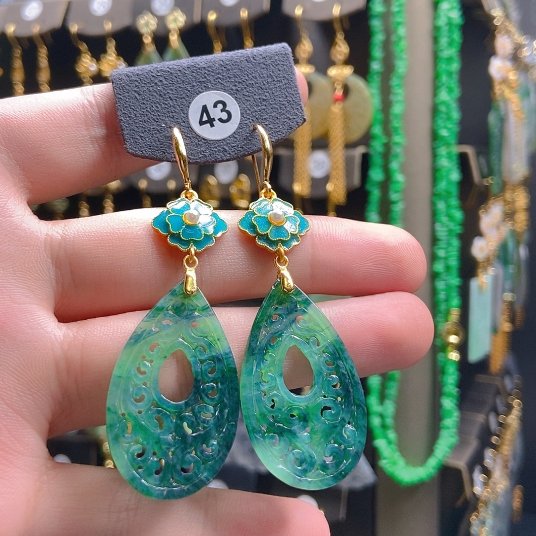 翡翠未镶嵌耳饰翡翠