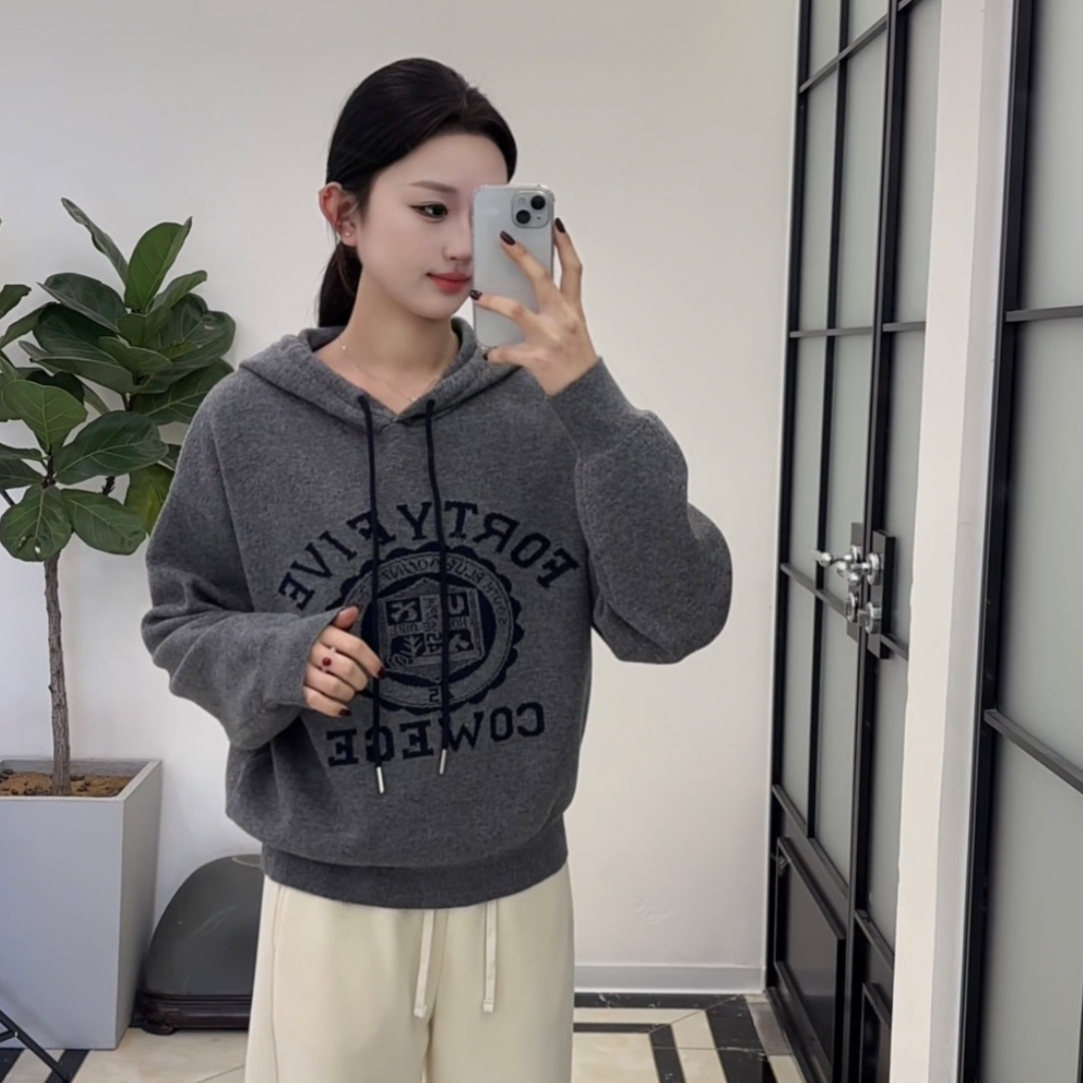 韩版宽松休闲字母连帽羊毛针织衫毛衣女2025冬季新时尚百搭上衣潮