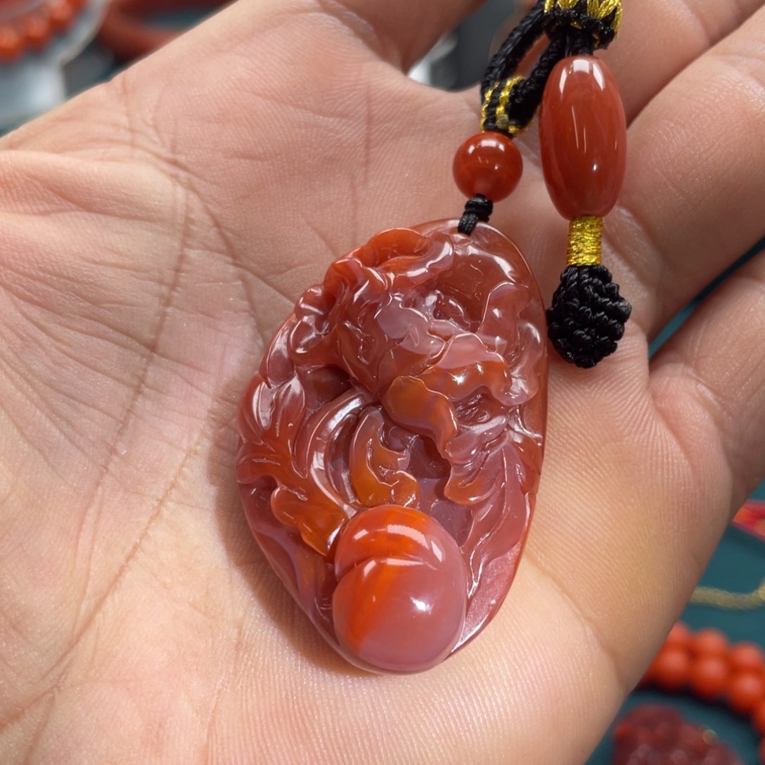 南红玛瑙瓦西满肉南红吊坠未镶嵌