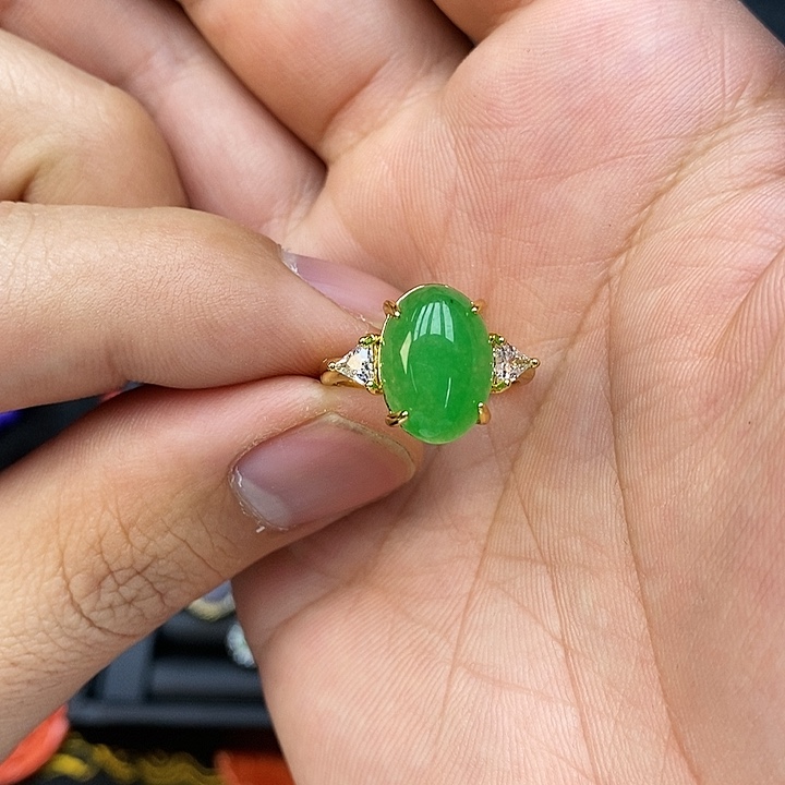 只买单纯的吊坠，没带链子，属的性质。