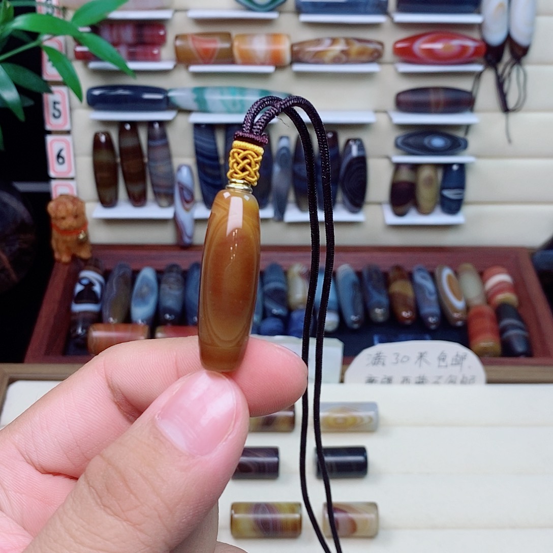 枫***哥玛瑙/玉髓未镶嵌颈饰