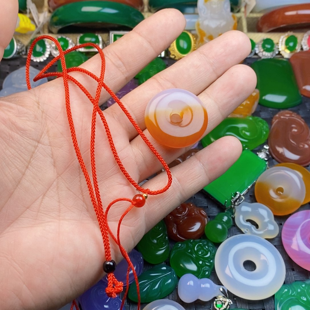 玛瑙/玉髓颈饰未镶嵌善