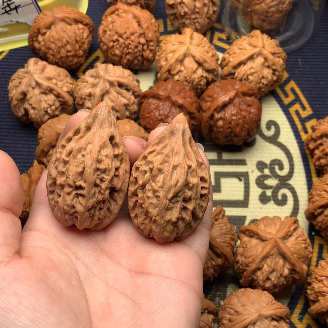 文玩核桃吊坠33红樱枪