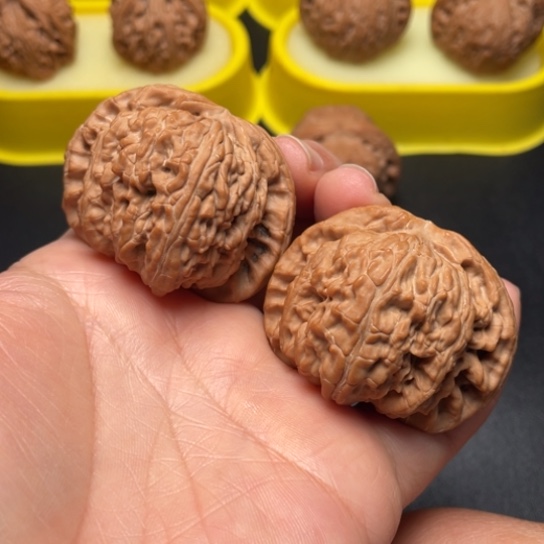 【闪购商品】把件文玩核桃球白………