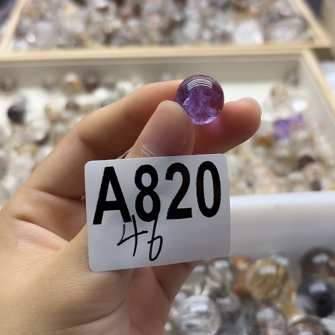 R***W珠宝半成品未镶嵌水晶820