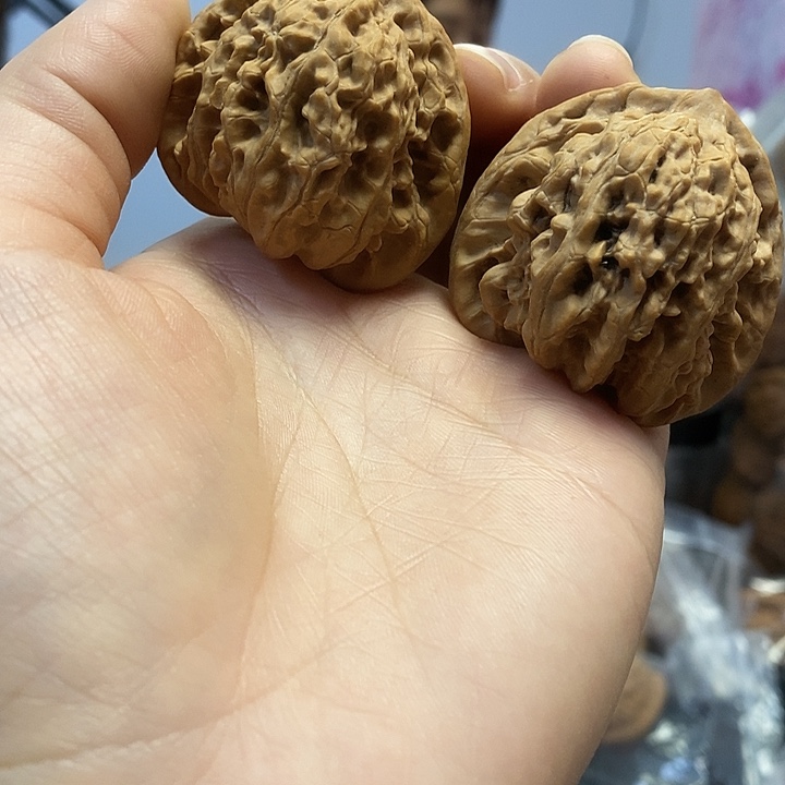 把件文玩核桃42.5霞云岭