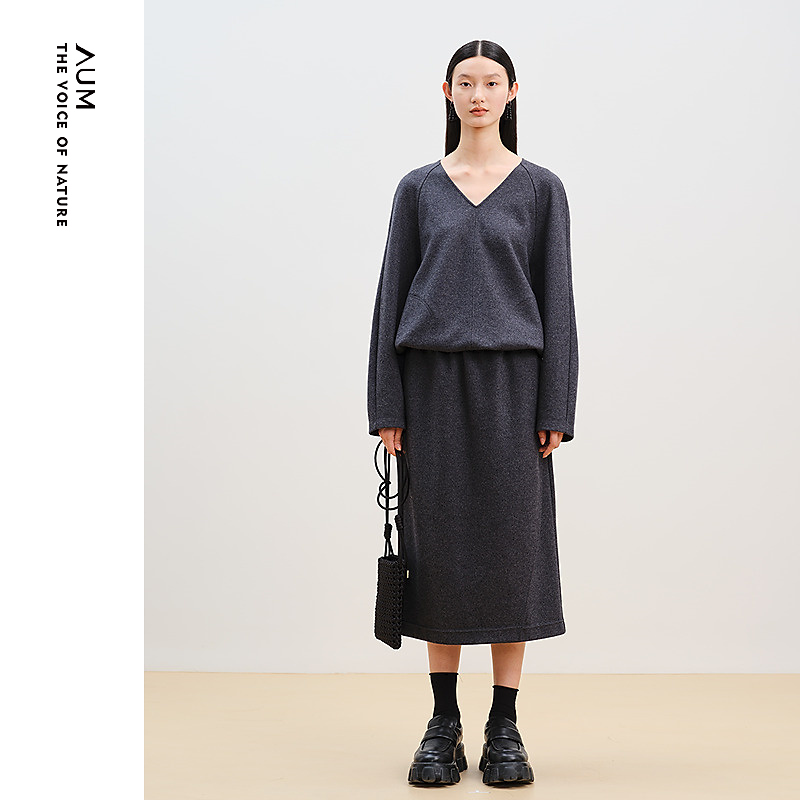 AUM24年秋冬显瘦气质时尚宽松休闲灰色长袖上衣MCEG30021