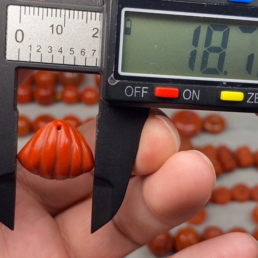 南红玛瑙配饰未镶嵌微瑕