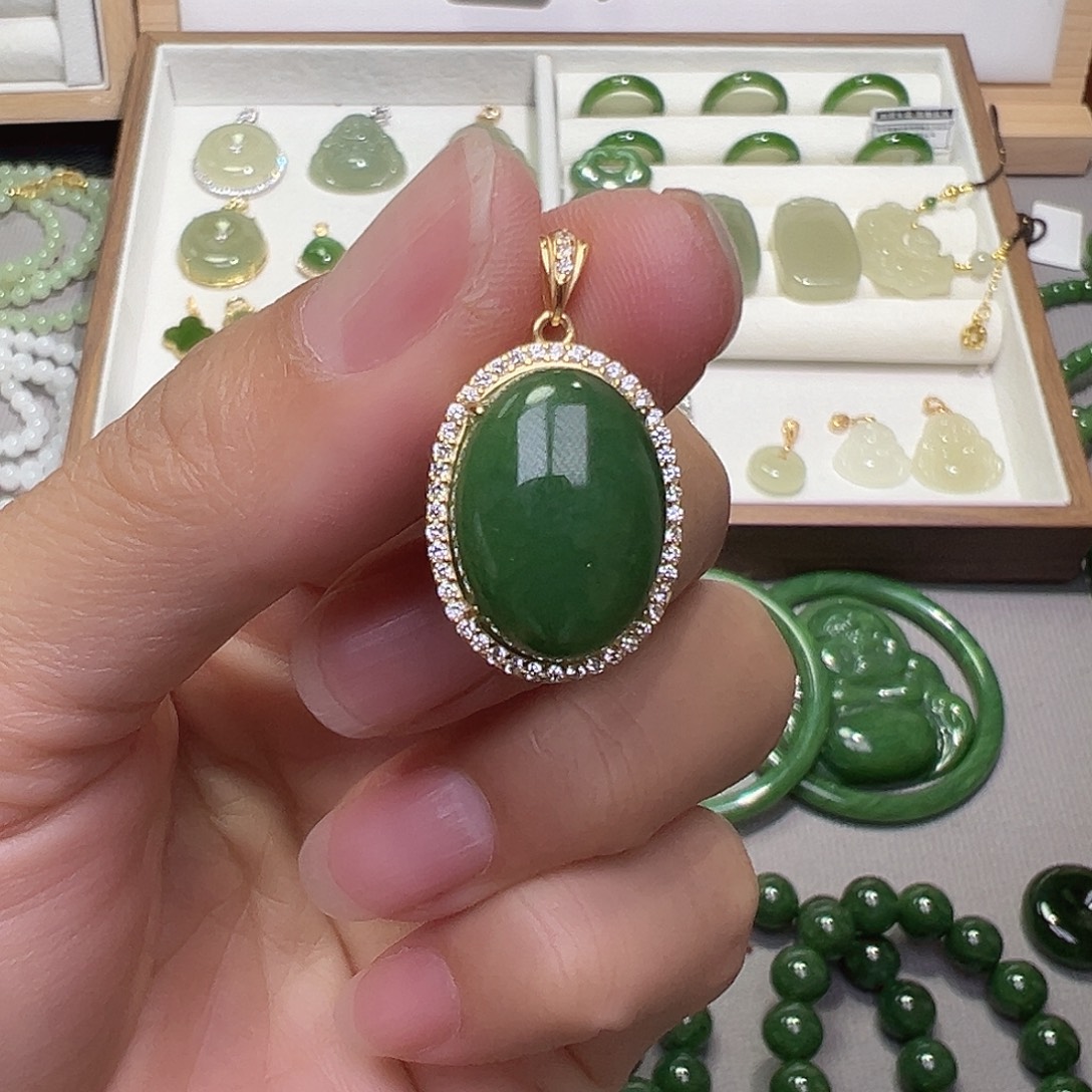 和田玉（碧玉）银S925镀金镶嵌颈饰