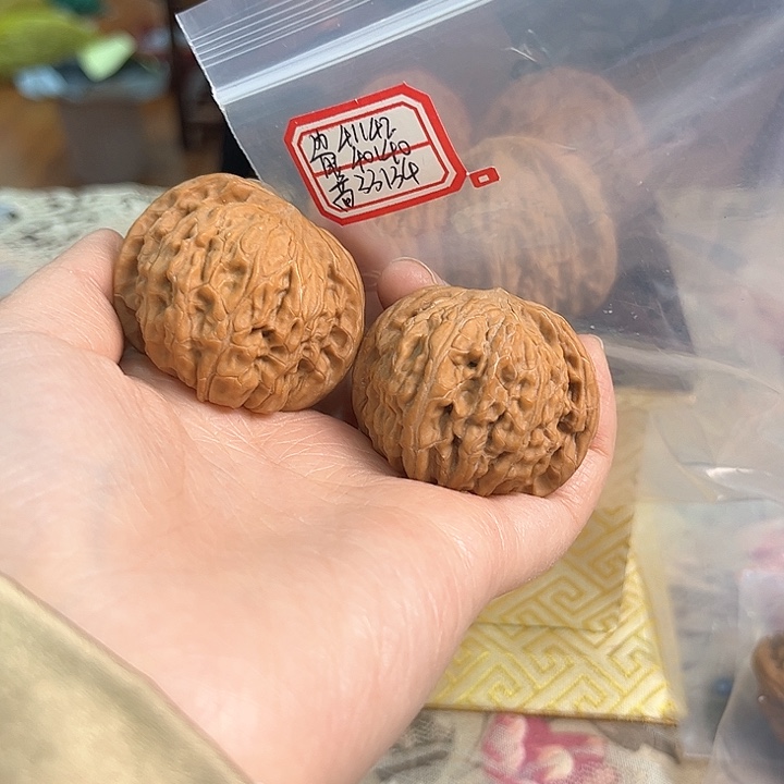 文玩核桃把件磨盘