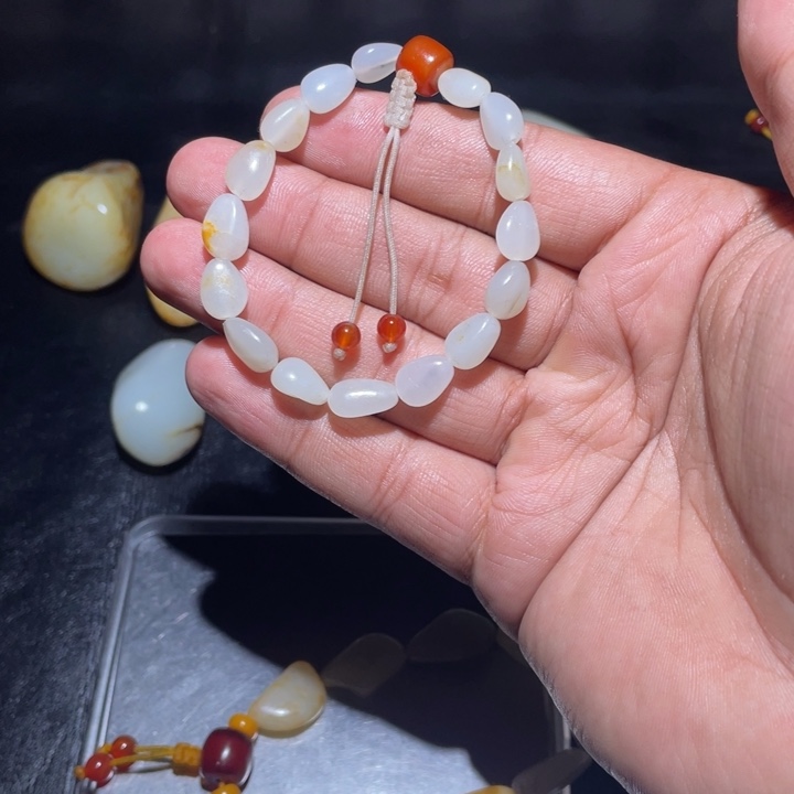 和田玉修行女士手链