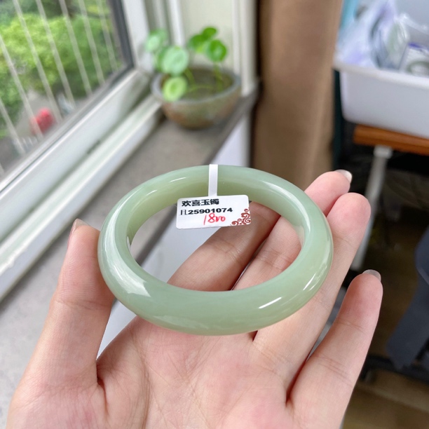 新疆且末料正装手镯玉石和田玉镯子多样性发货圈口50-62mm