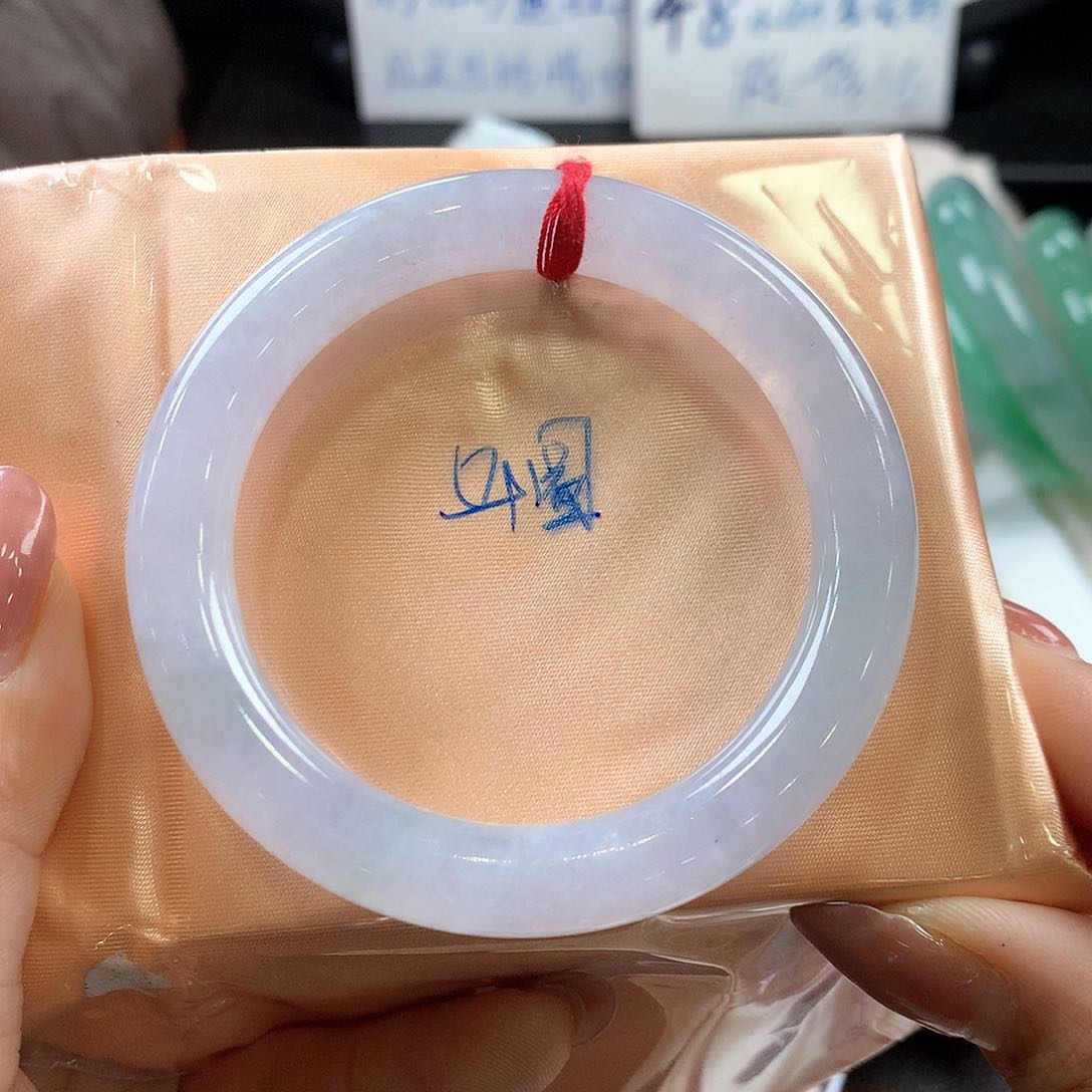 翡翠未镶嵌手镯54元