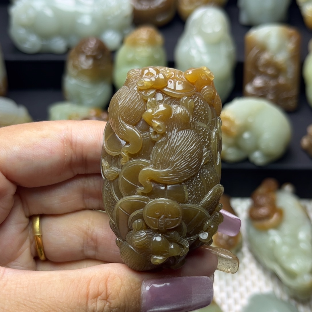 未镶嵌和田玉把件