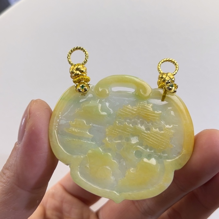 翡翠吊坠(赠链)未镶嵌代编织有瑕疵