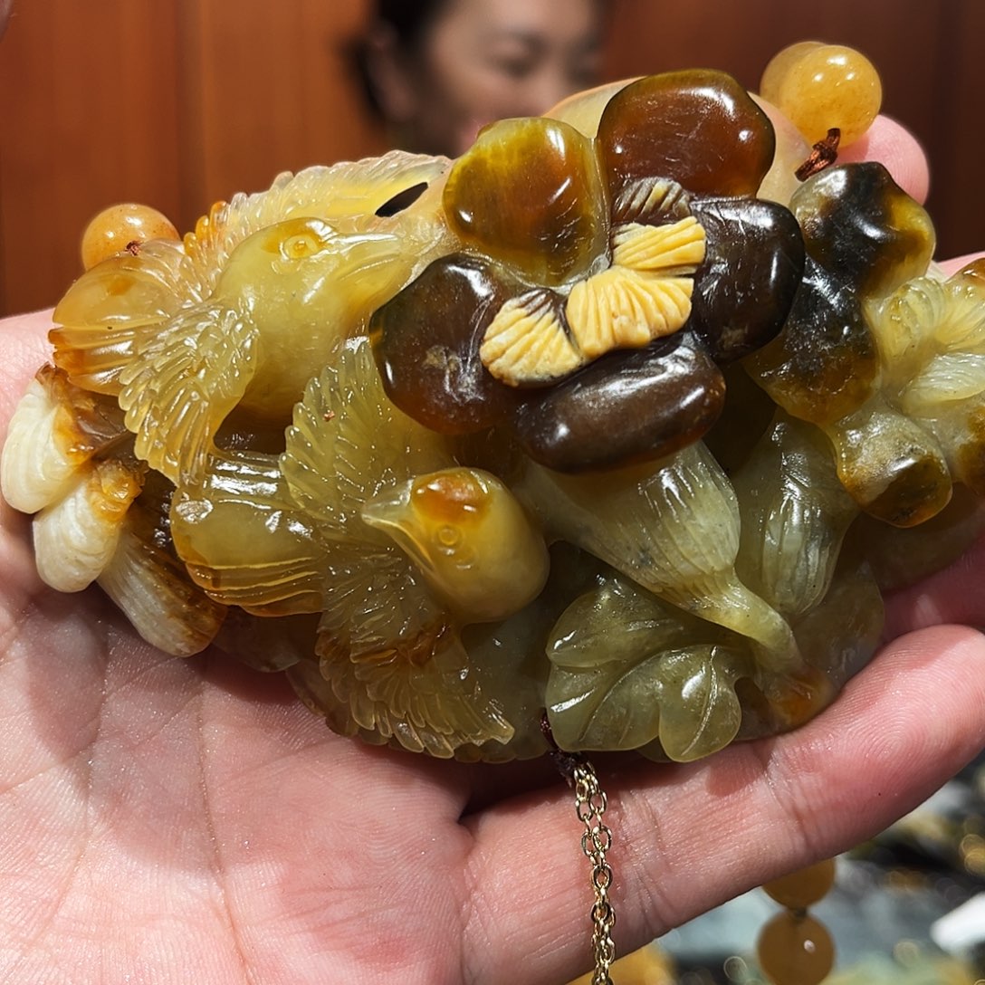 岫玉未镶嵌毛衣链