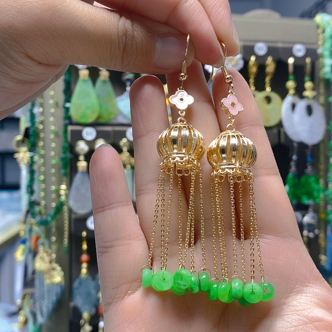 未镶嵌翡翠耳饰翡翠