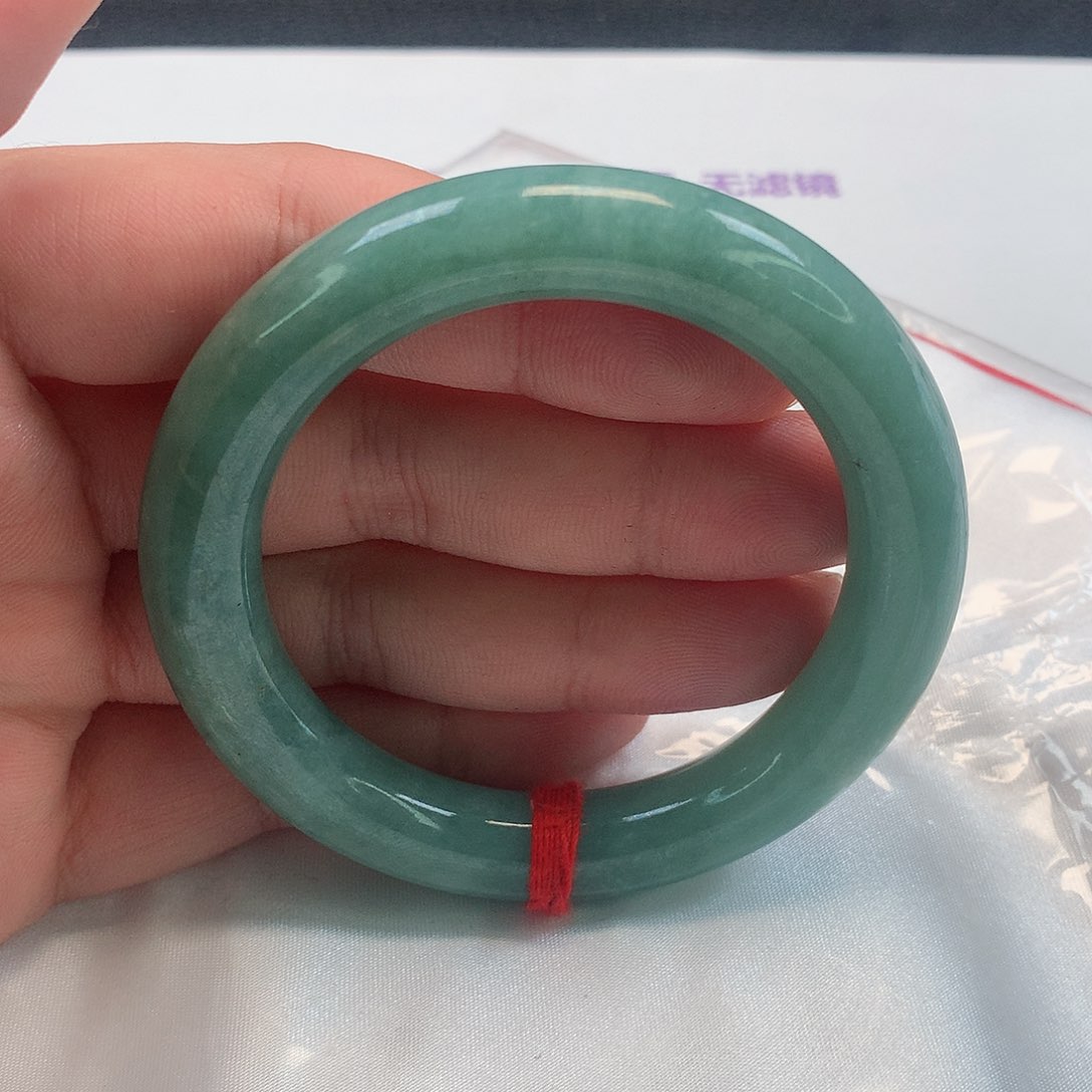 翡翠手镯（圆镯）未镶嵌305号