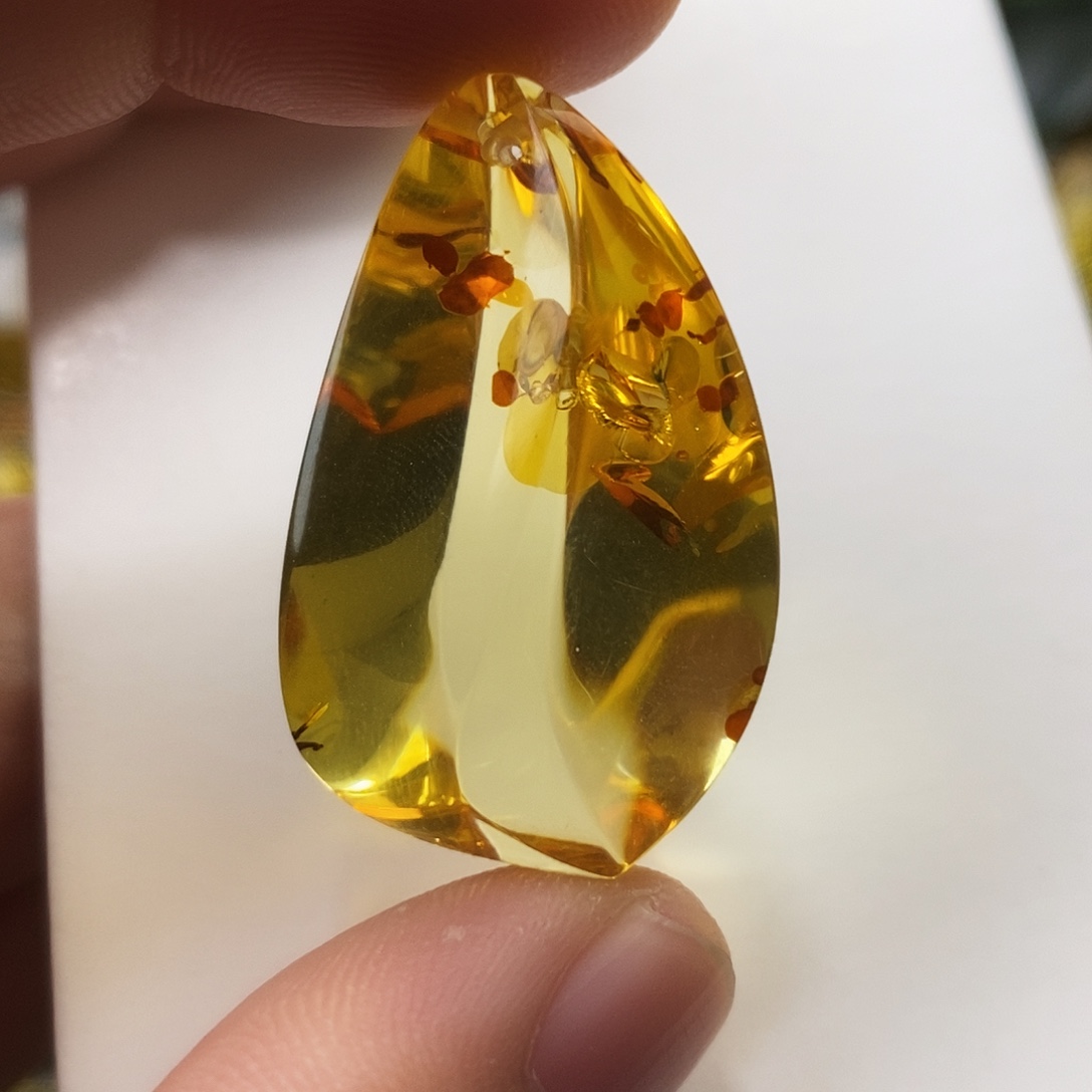 琥珀（花珀）未镶嵌吊坠(不含链)