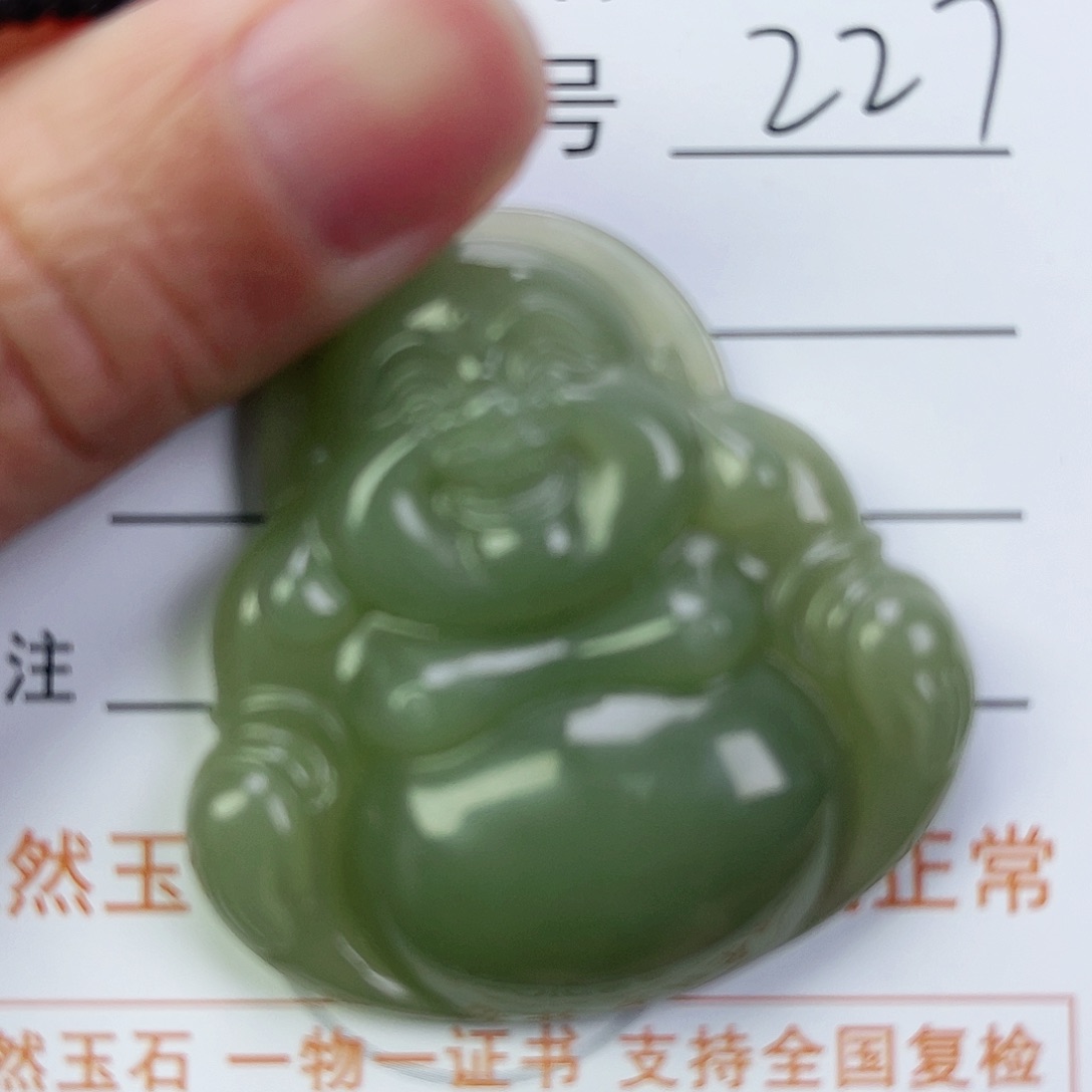 和田玉颈饰未镶嵌佛公