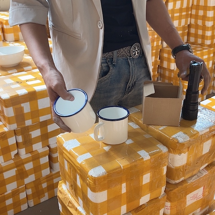 瓷搪瓷杯子2只福利哈哈