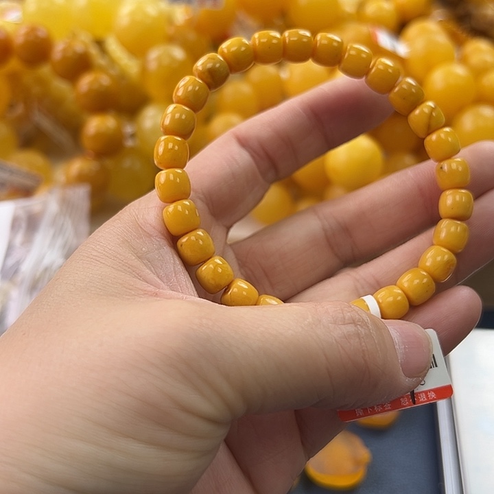 未镶嵌琥珀珠宝奇石