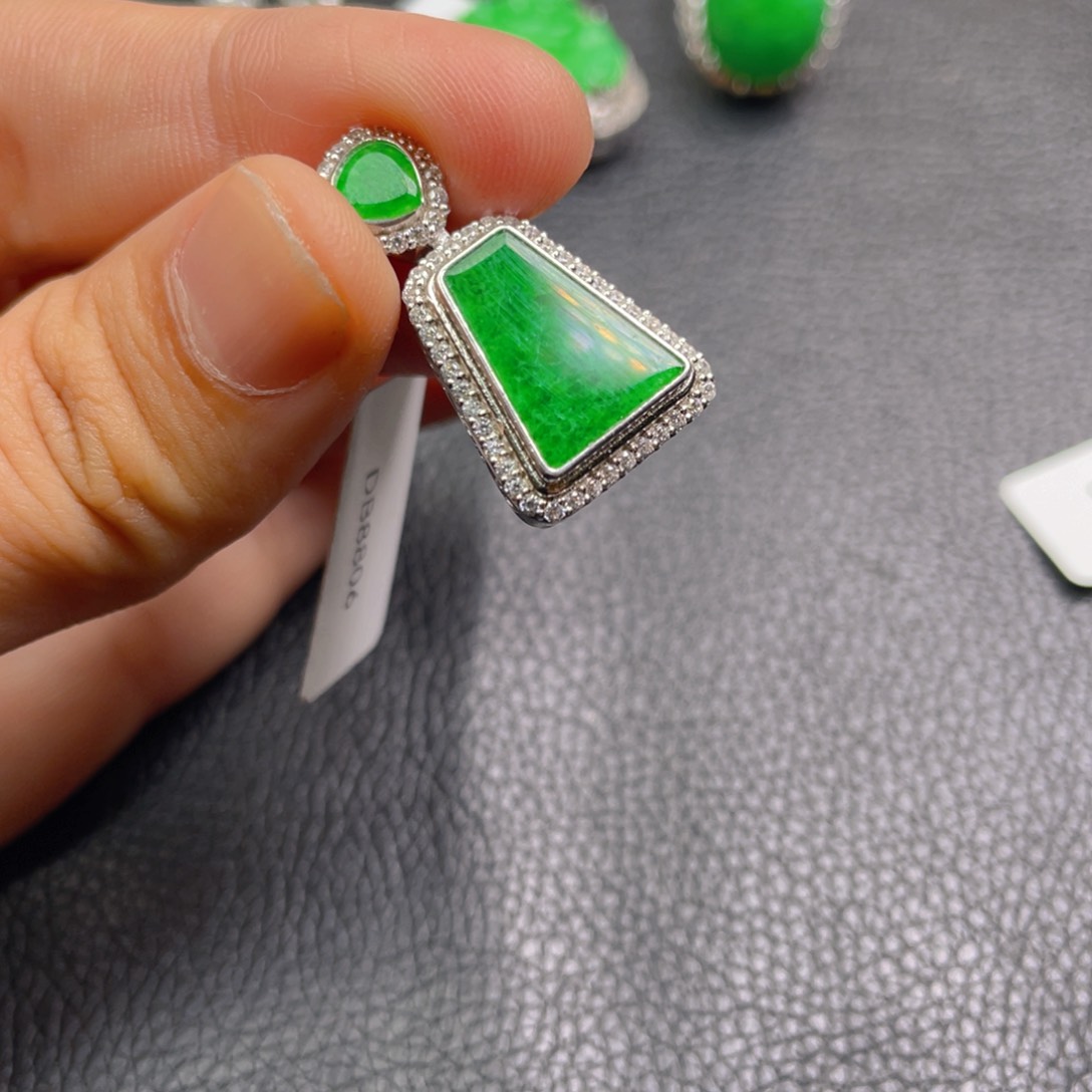 翡翠吊坠(不含链)银S925镶嵌