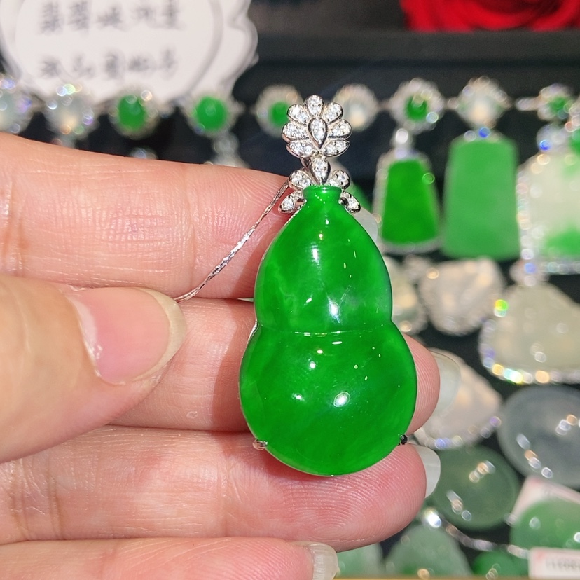 【闪购商品】颈饰未镶嵌翡翠天然翡翠