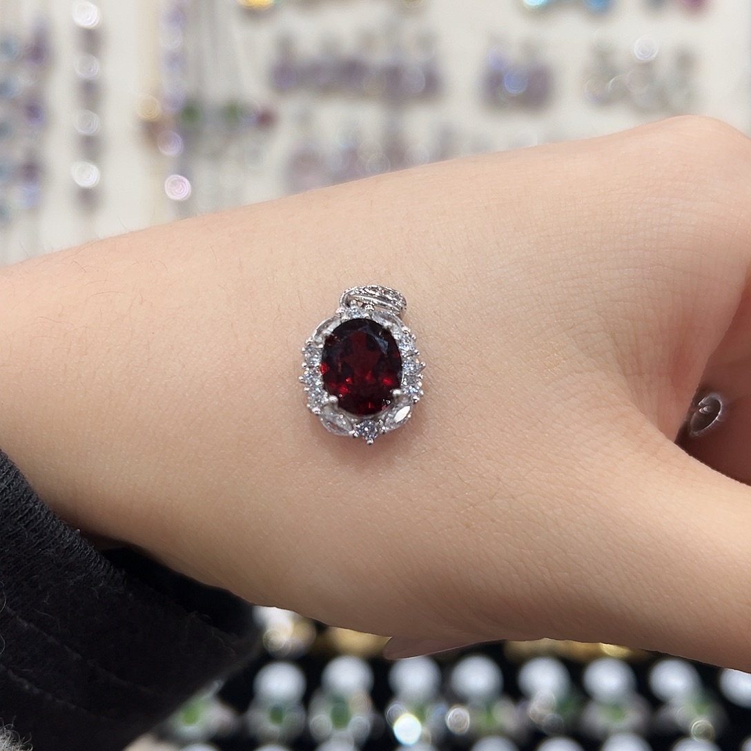 可***宝颈饰石榴石银S925镶嵌