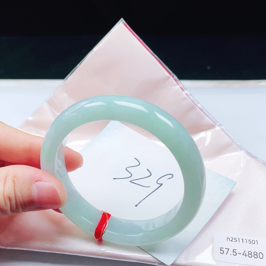 翡翠未镶嵌手镯57➕圈口