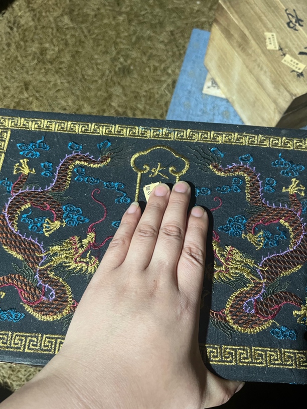 【闪购商品】福利大箱子蓝色刺绣双龙完整复古风