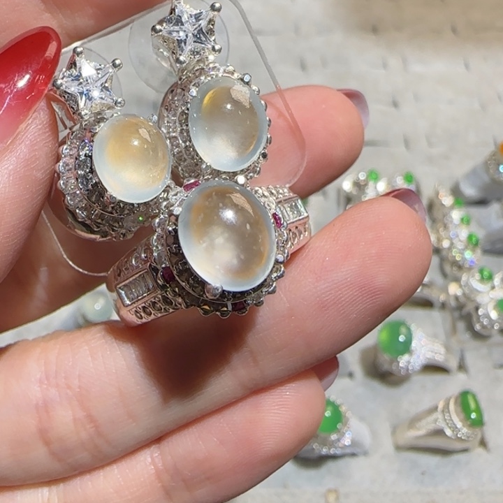 定制翡翠未镶嵌翡翠