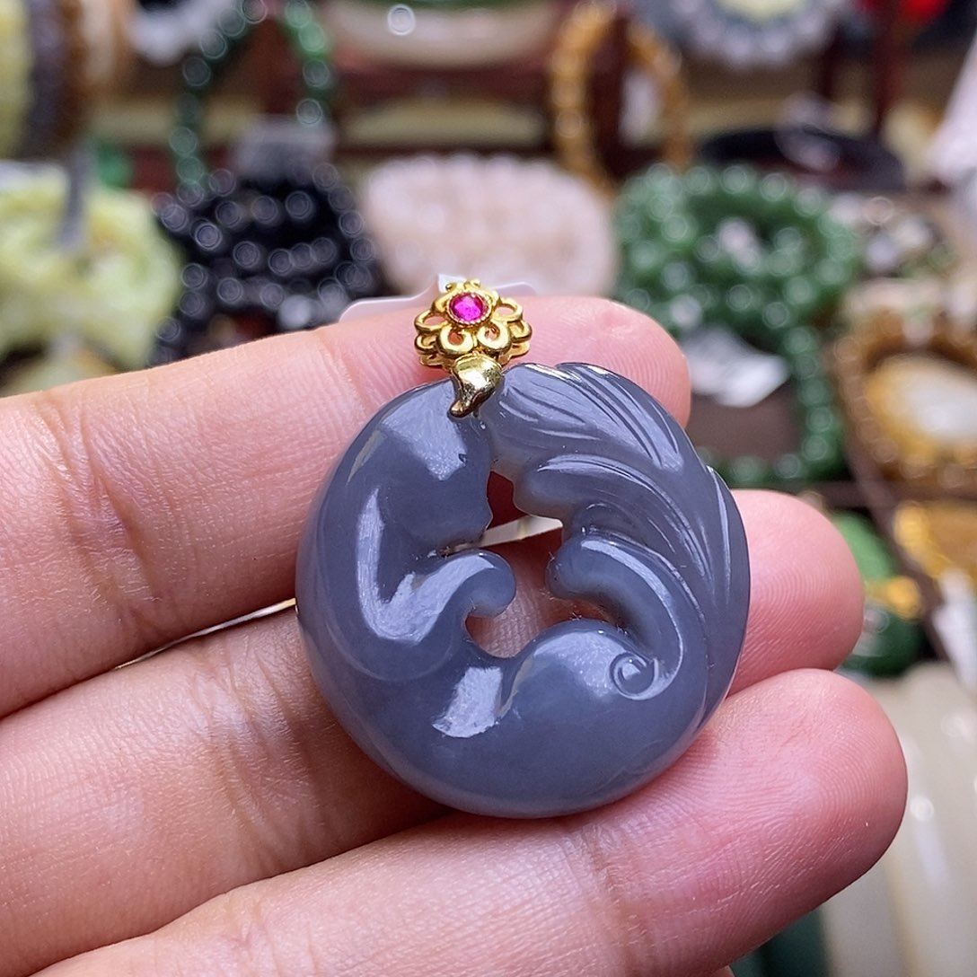 和田玉未镶嵌收藏级烟紫高冰浓紫老矿料金镶凤九吊坠