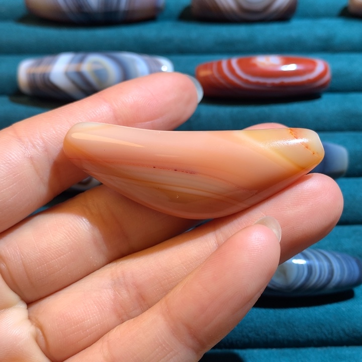 未镶嵌玛瑙/玉髓珠宝奇石