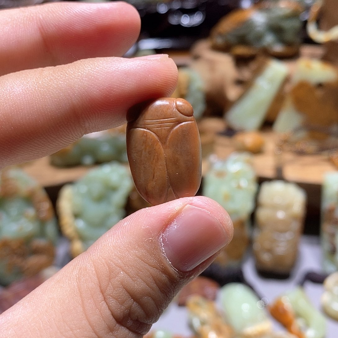 岫岩河磨玉（透闪石质玉）珠宝奇石未镶嵌