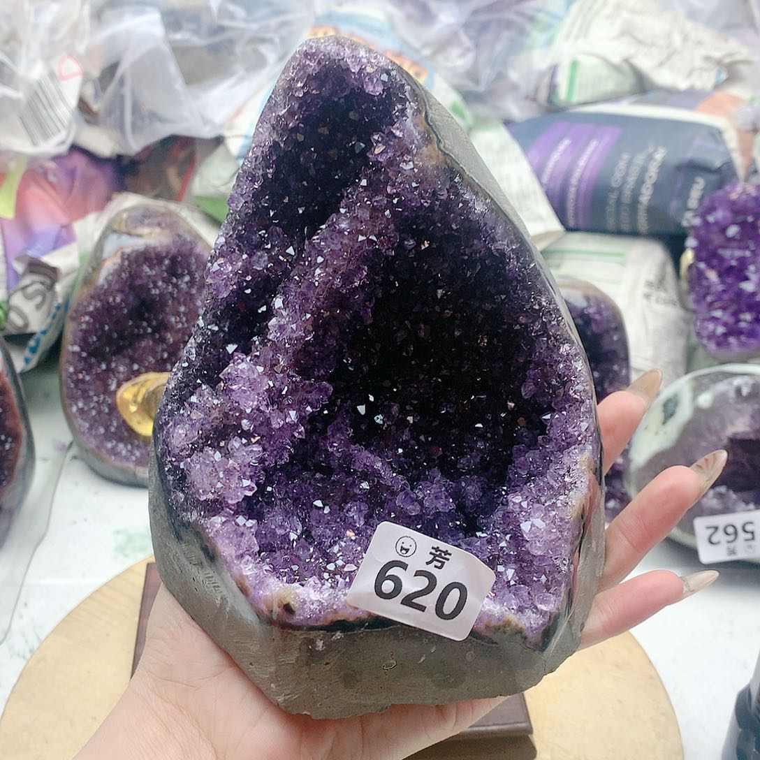 紫晶大型摆件（非配饰）未镶嵌