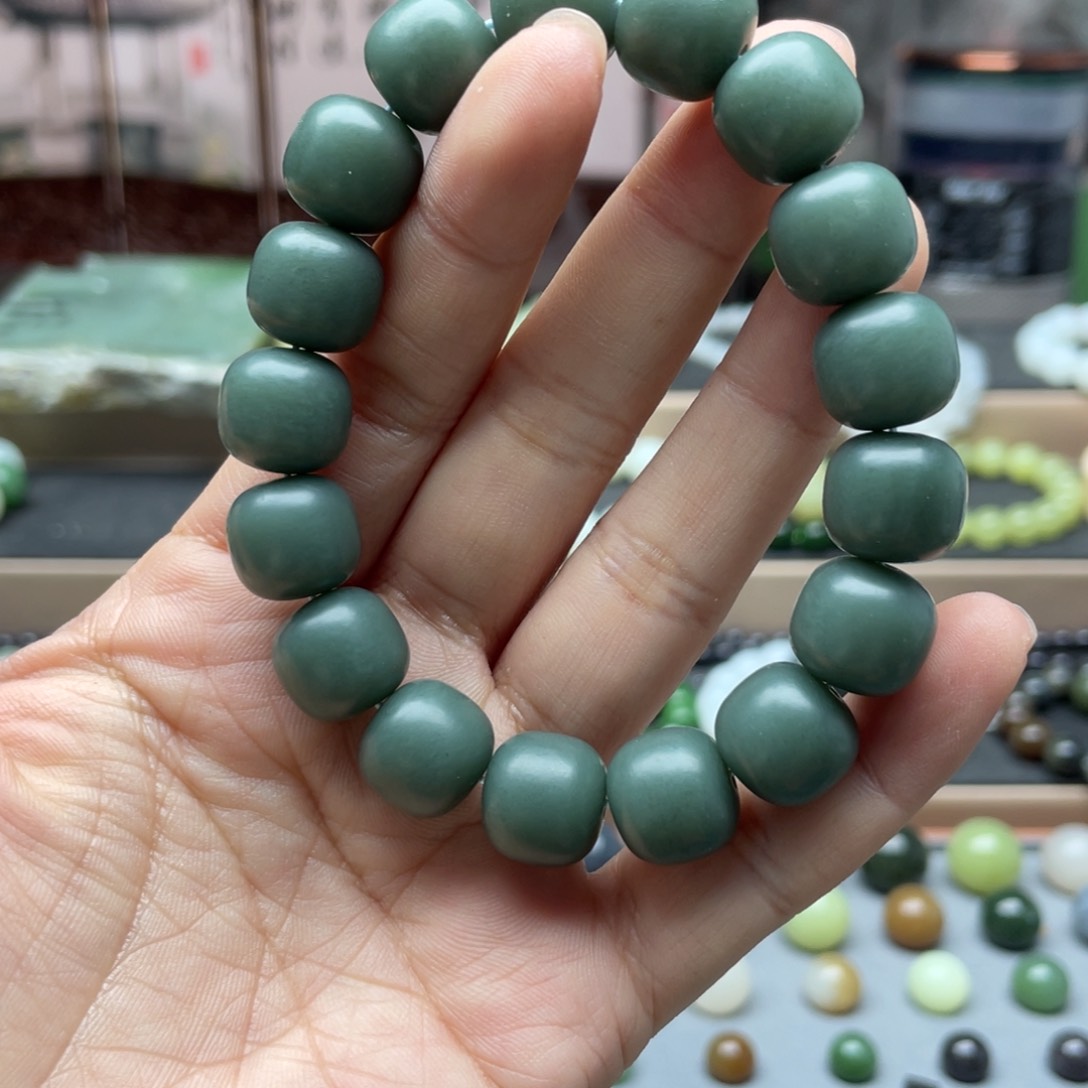 和田玉手链未镶嵌