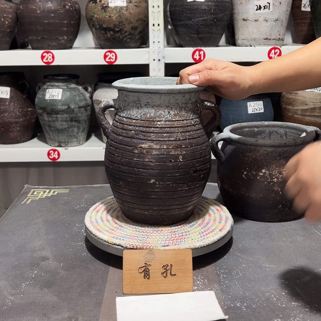 红陶77双耳磨砂带孔发货