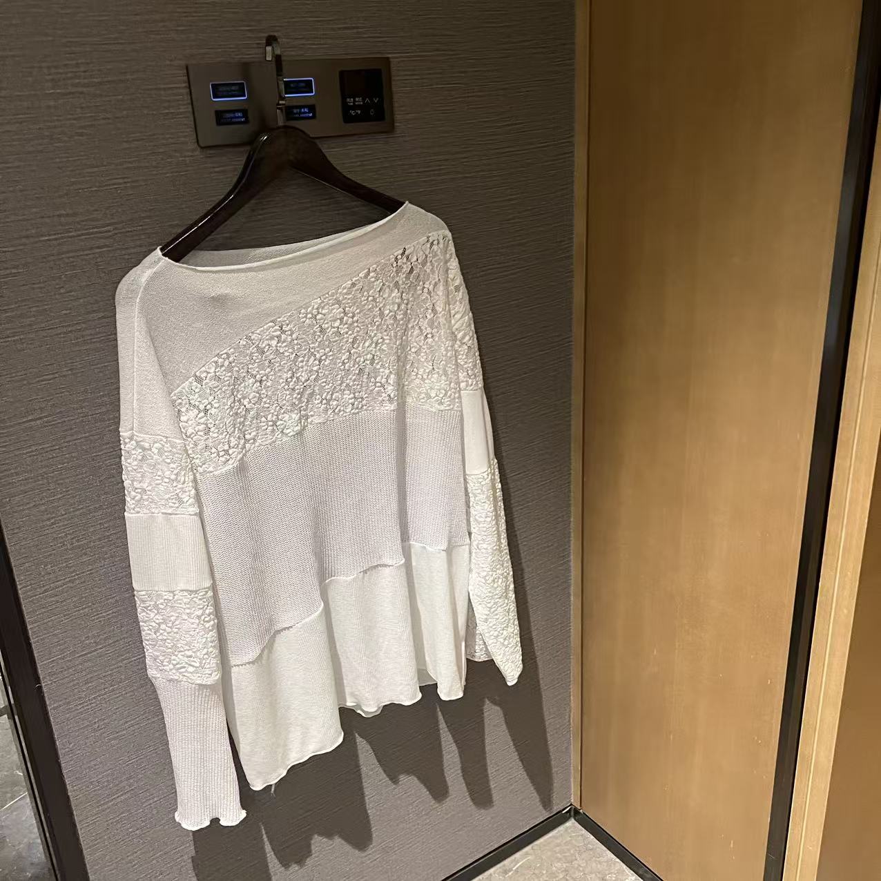 夏季拼接毛针织衫幻彩亚麻针织衫衬衫打底衫长袖女装镂空